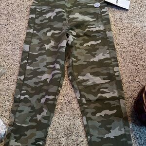 PINK Victoria's Secret Green Camouflage Leggings